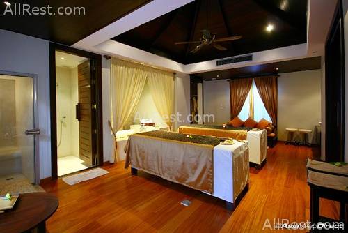 Kata Beach Resort & Spa 48